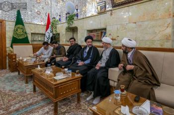 العتبة العلوية المقدسة تستقبل وفداً من شيعة أهل البيت (عليهم السلام) في بريطانيا